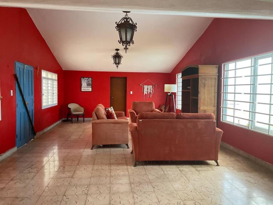 La Casa Amarilla Frente Al Mar Villa Челем Екстериор снимка