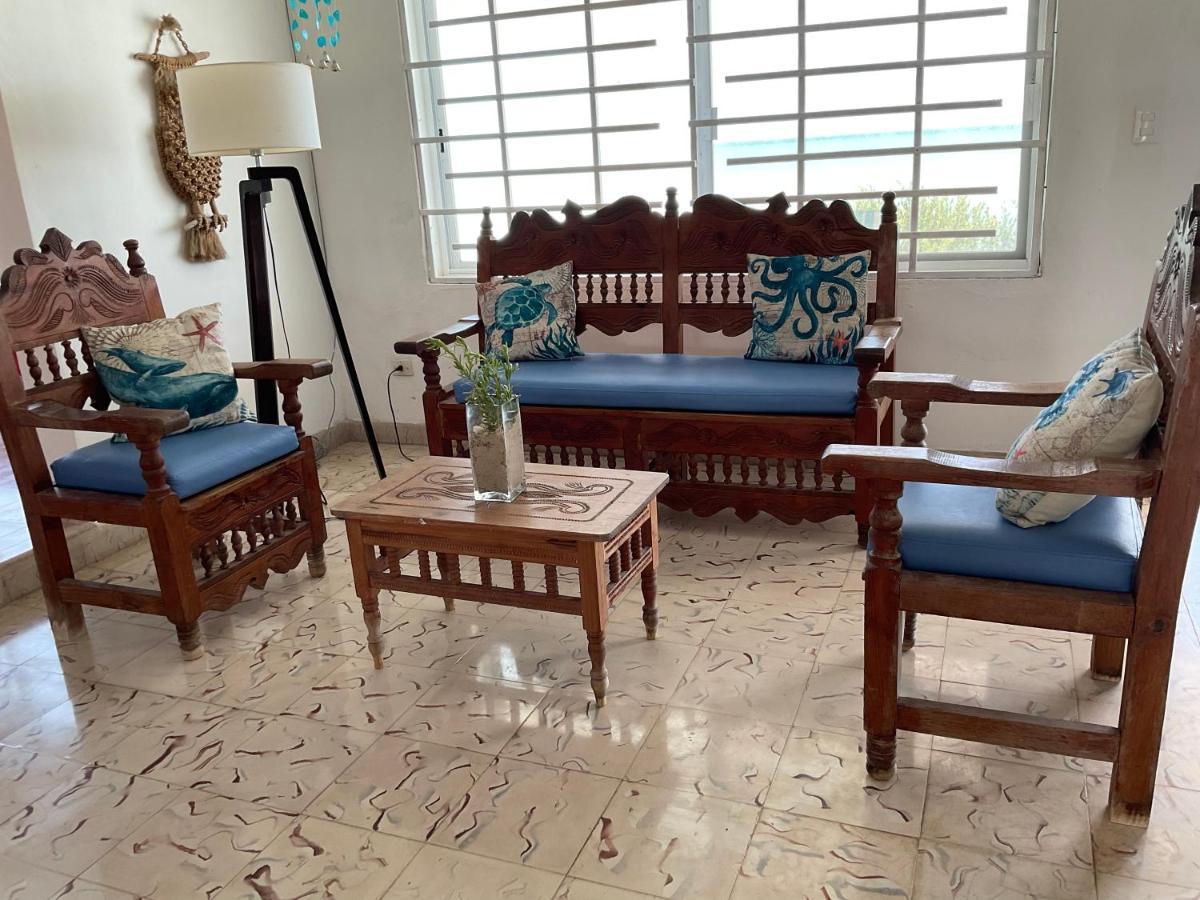La Casa Amarilla Frente Al Mar Villa Челем Екстериор снимка